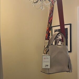 Vegan Pebbled Faux Leather Tote Bag in Light Gray
